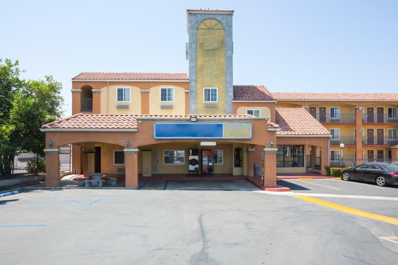 Hotel Corona Ca - Hwy 91 Exterior foto